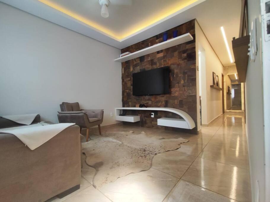 Casa Para Descanso E Tranquilidade Uberaba Esterno foto